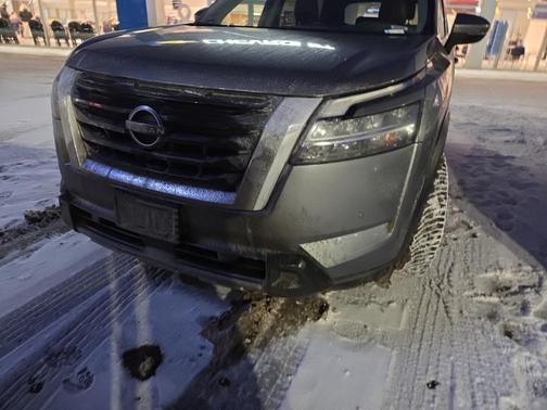 2023 Nissan Pathfinder Platinum 4WD