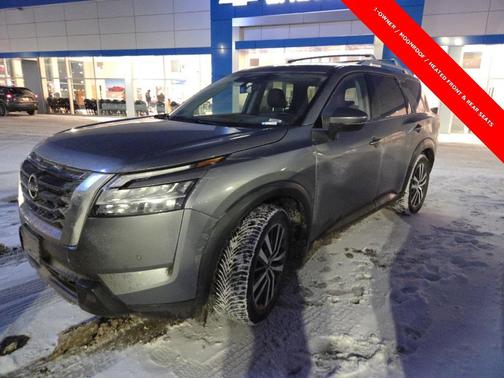 2023 Nissan Pathfinder Platinum 4WD