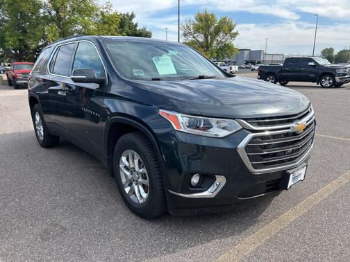 2021 Chevrolet Traverse LT Cloth