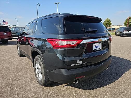 2021 Chevrolet Traverse LT Cloth