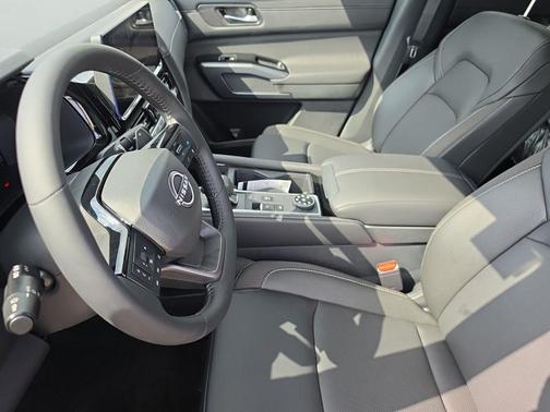Gun Metallic 2026 Nissan Pathfinder SL