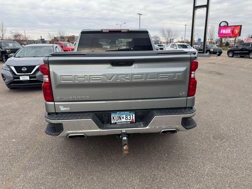 Sterling Gray Metallic 2023 Chevrolet Silverado 1500 LT