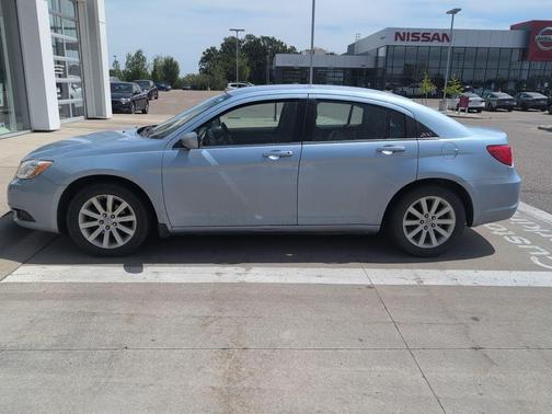 Crystal Blue Pearlcoat 2014 Chrysler 200 Touring
