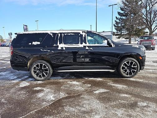 2021 Chevrolet Suburban RST