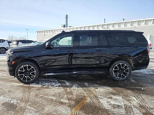 2021 Chevrolet Suburban RST