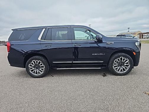 Midnight Blue Metallic 2024 GMC Yukon Denali Ultimate