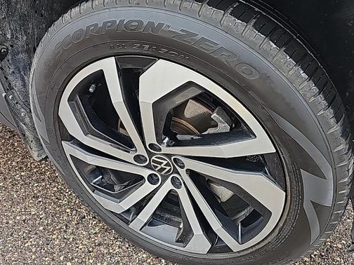 2021 Volkswagen Atlas Cross Sport 2.0T SEL Premium