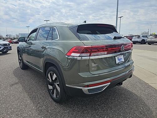 2025 Volkswagen Atlas Cross Sport 2.0T SEL