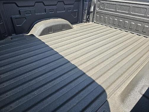 2025 Chevrolet Silverado 3500 LT