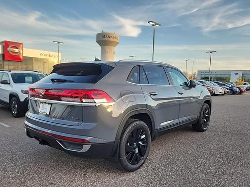 2026 Volkswagen Atlas Cross Sport 2.0T SE w/Technology 4MOTION