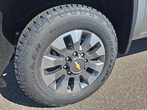 2025 Chevrolet Silverado 3500 LT