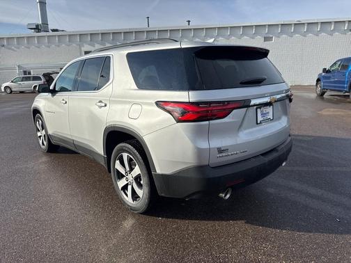 2022 Chevrolet Traverse LT Leather