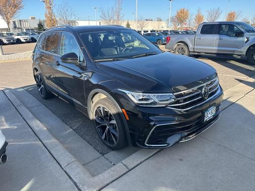 2022 Volkswagen Tiguan 2.0T SEL R-Line 4MOTION