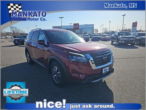 Nissan Pathfinder SL 4WD