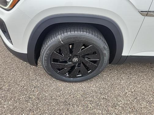 2026 Volkswagen Atlas Cross Sport 2.0T SE w/Technology 4MOTION