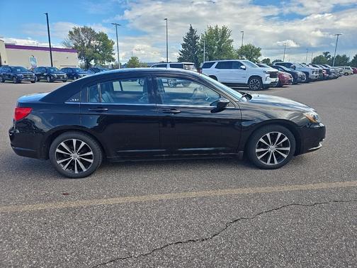 2013 Chrysler 200 Limited