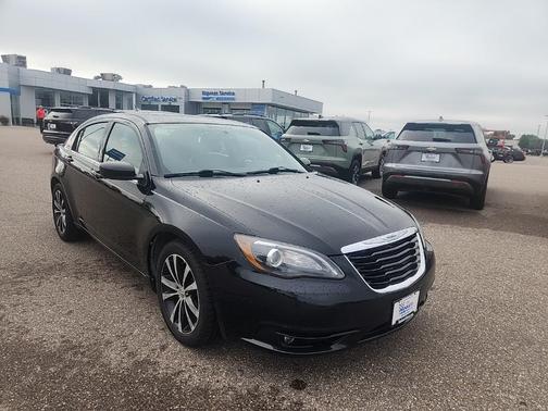 2013 Chrysler 200 Limited