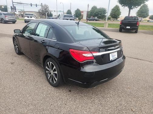 2013 Chrysler 200 Limited