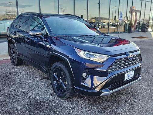 2021 Toyota RAV4 Hybrid SE