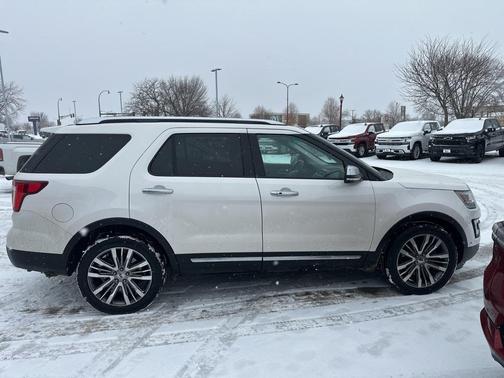 2017 Ford Explorer Platinum