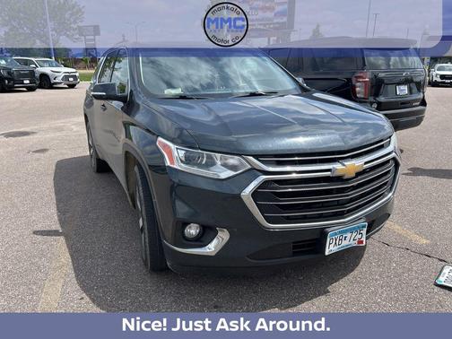 Graphite Metallic 2018 Chevrolet Traverse LT