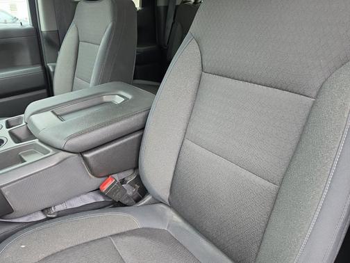 Summit White 2019 Chevrolet Silverado 1500 LT