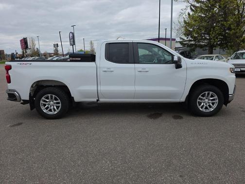 Summit White 2019 Chevrolet Silverado 1500 LT