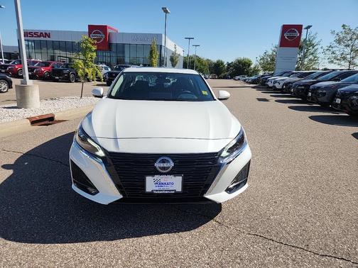 2025 Nissan Altima 2.5 SL