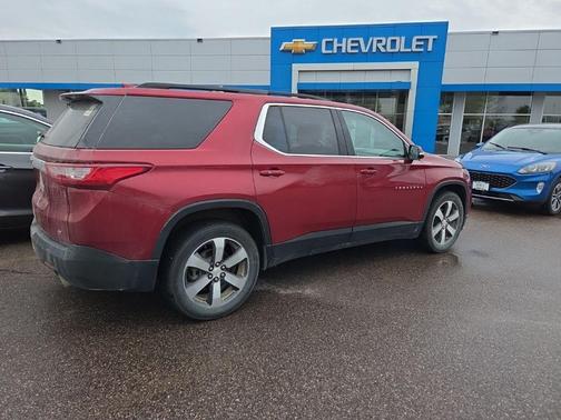 Cajun Red Tintcoat 2019 Chevrolet Traverse LT