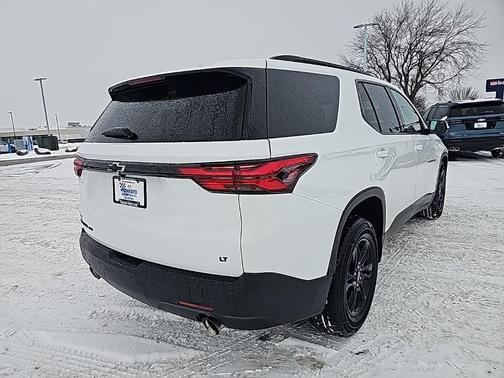 2022 Chevrolet Traverse LT Leather