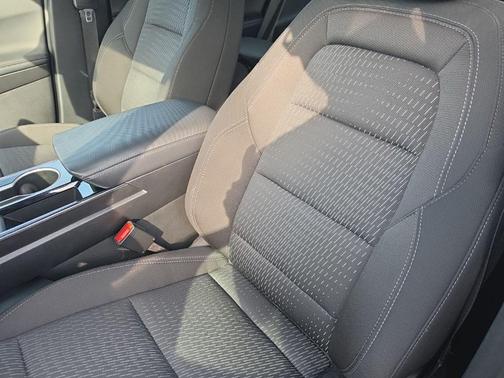 Mosaic Black Metallic 2026 Chevrolet Equinox 1LT