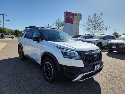 2025 Nissan Pathfinder Rock Creek 4WD