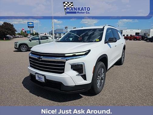 2025 Chevrolet Traverse LT