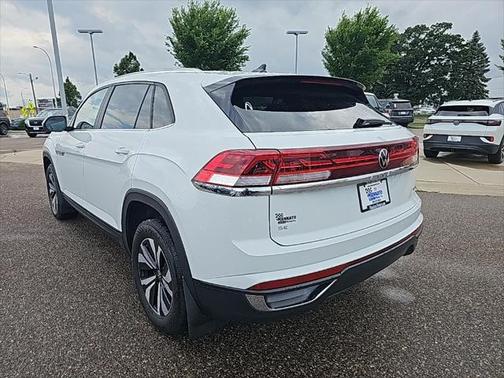 2024 Volkswagen Atlas Cross Sport 2.0T SE