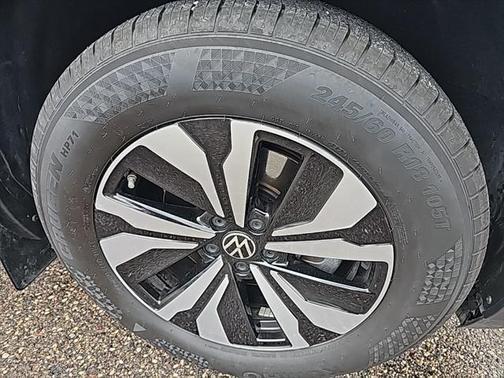2024 Volkswagen Atlas Cross Sport 2.0T SE