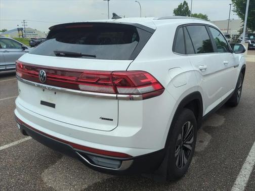 2024 Volkswagen Atlas Cross Sport 2.0T SE