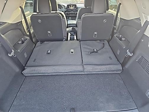 2025 Nissan Pathfinder SV 4WD