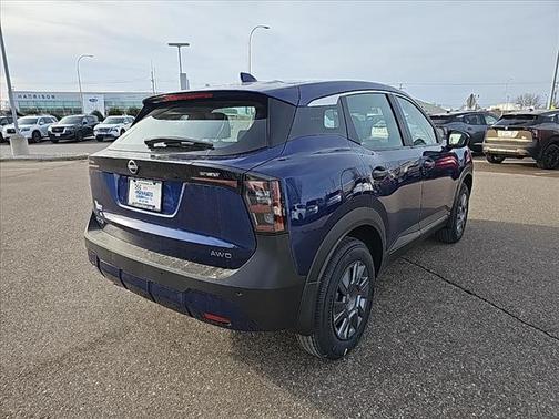 2025 Nissan Kicks S