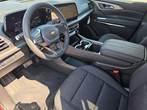 Radiant Red 2026 Chevrolet Traverse LT