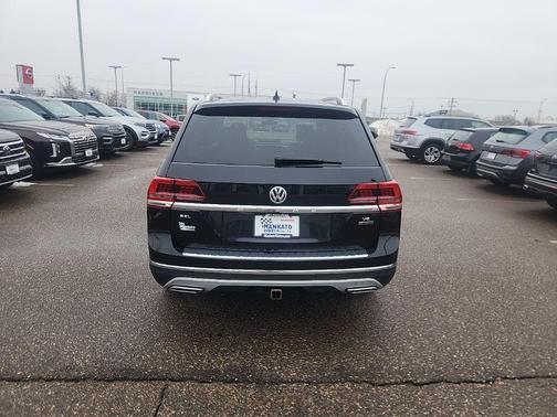 2018 Volkswagen Atlas 3.6L SEL Premium