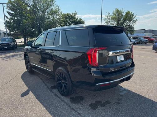 Onyx Black 2022 GMC Yukon SLT