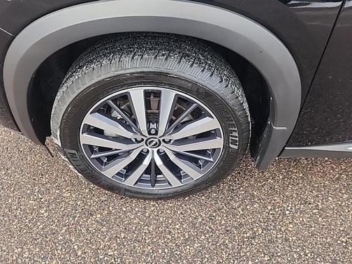 2022 Nissan Pathfinder Platinum 4WD