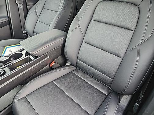 Mosaic Black Metallic 2026 Chevrolet Equinox 1LT