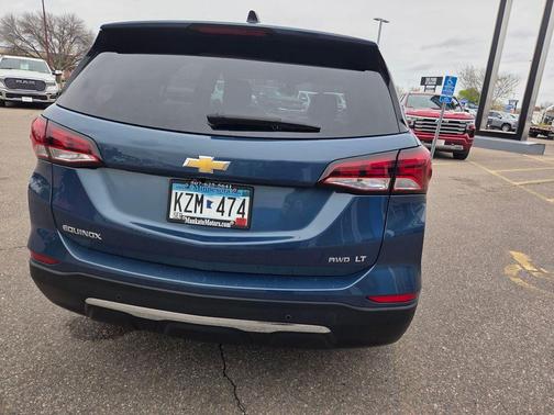 Lakeshore Blue 2024 Chevrolet Equinox 1LT