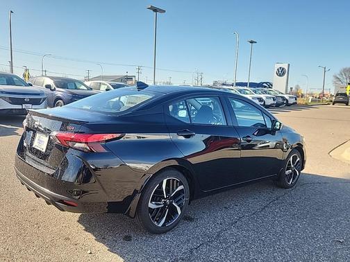 2025 Nissan Versa 1.6 S