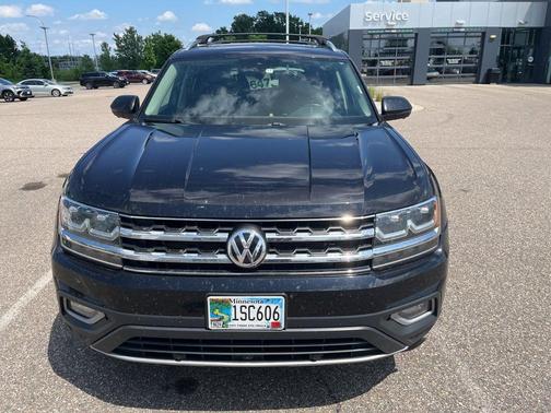 Deep Black 2018 Volkswagen Atlas 3.6L SEL Premium