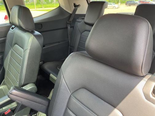 Deep Black 2018 Volkswagen Atlas 3.6L SEL Premium