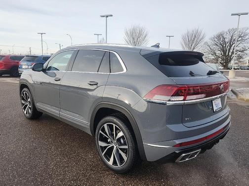 2026 Volkswagen Atlas Cross Sport 2.0T SEL Premium