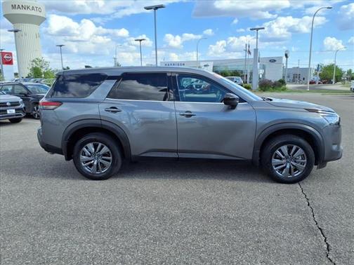 2024 Nissan Pathfinder S 4WD