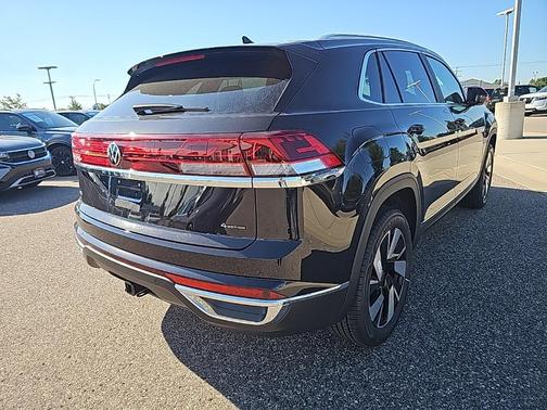 2025 Volkswagen Atlas Cross Sport 2.0T SEL